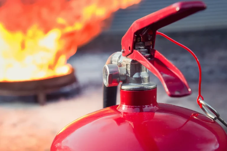 Brandschutz für Mittelspannungsanlagen: Sicherheit bei Hochlastbetrieb